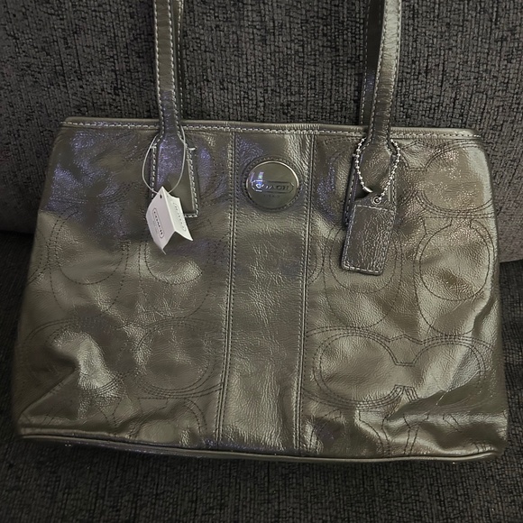 Vintage Coach - Picture 1 of 5